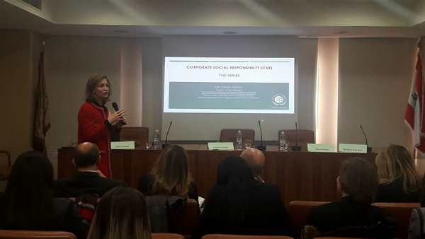 محاضرة حول المسؤولية المجتمعية للشركات